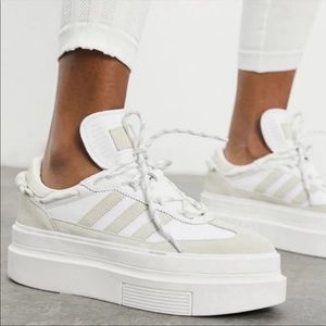 NWT Adidas Ivy Park size 7.5